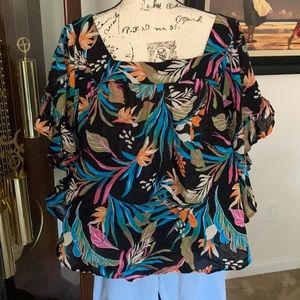 Terra & Sky Light weight print top
